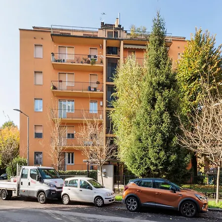 White Pearl Bgy Station *