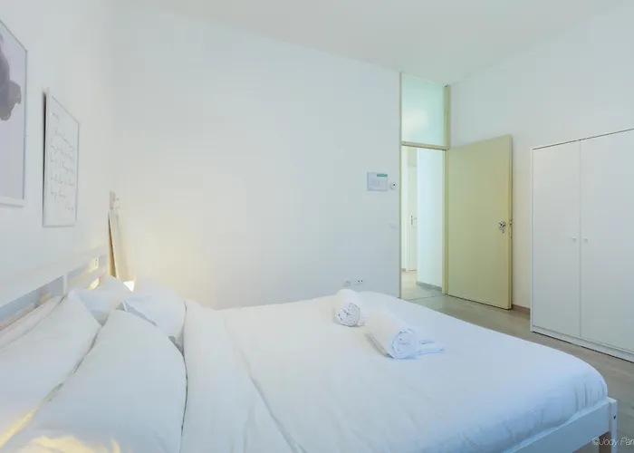 White Pearl Bgy Station Bergamo